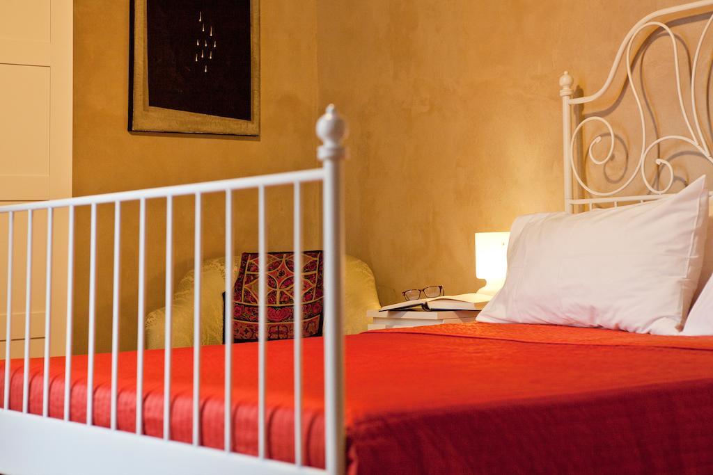 Castello Oldofredi Aparthotel Monte Isola Cameră foto
